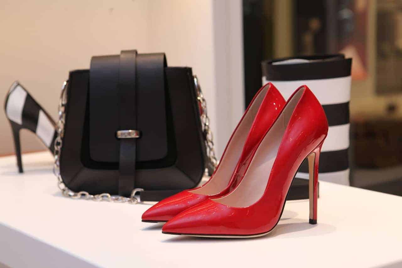 Shoes loved by women – a brief history of stilettos