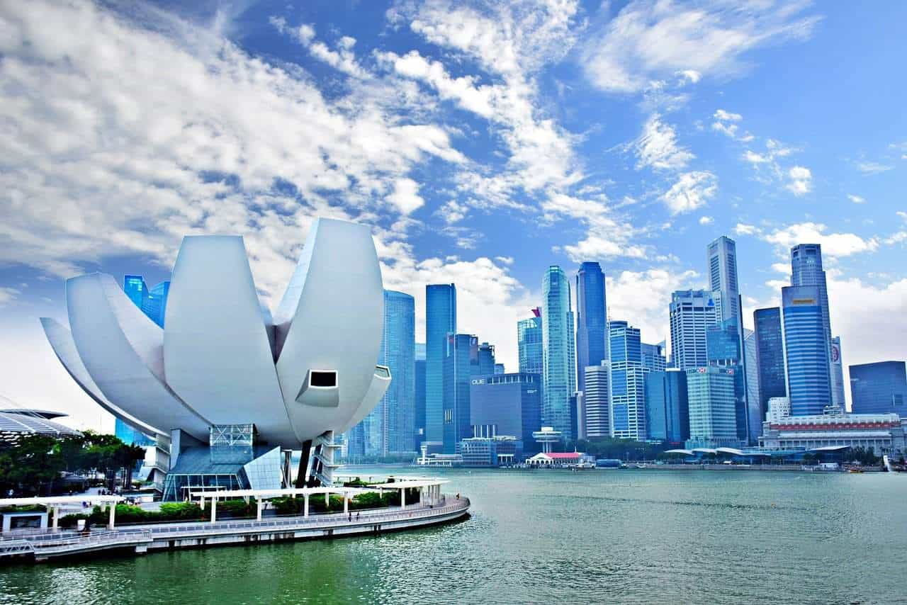 Modernity and tradition, or what to see in Singapore?