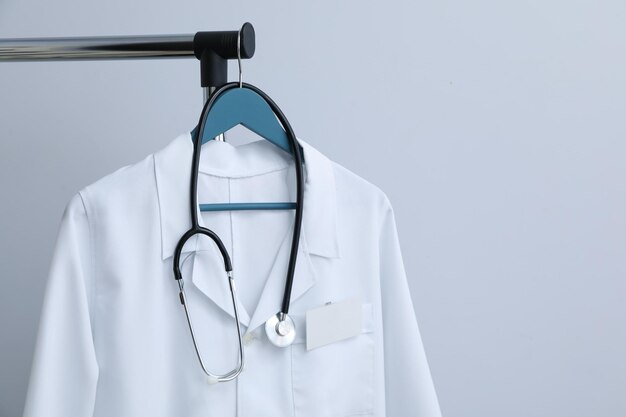 What Are the Benefits of Wearing Longer Sleeves in Medical Scrubs?